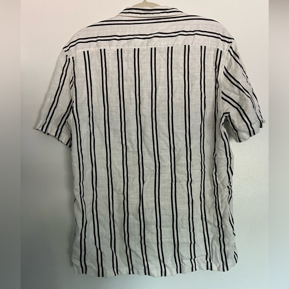 Zara men’s white with black stripes button up- linen feeling fabric. Size Large - Picture 3 of 3